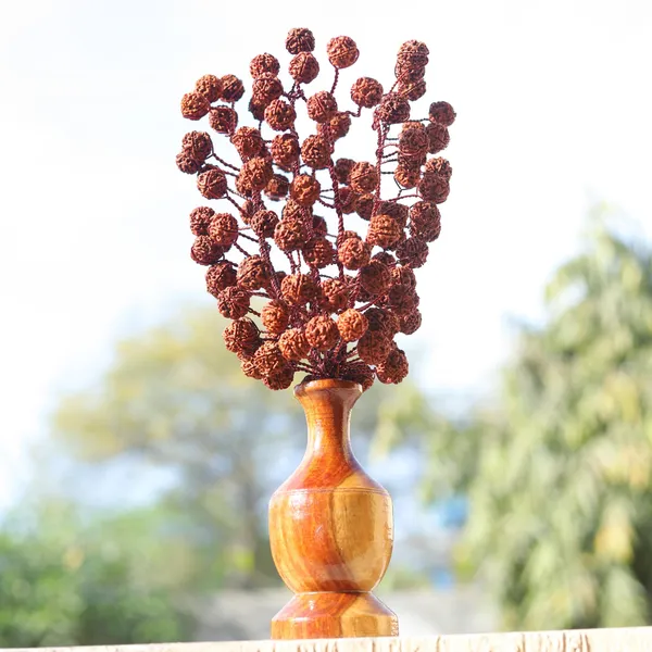 Panch_Mukhi_Rudraksha_Bouquet_With_Wooden_Vase